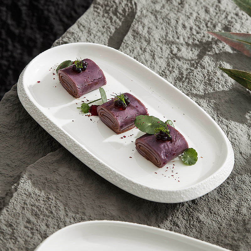 Elegant Stone Edge Ceramic Oval Plate - Crisp Habitat